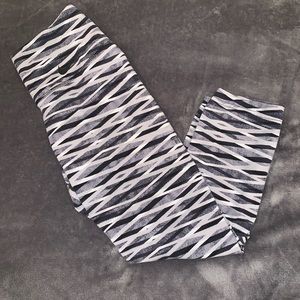 Nike Dri-Fit Cropped Leggings